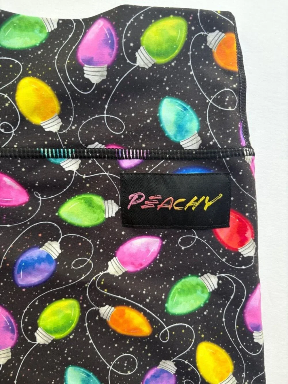 Peachy Athletic NWOT Crossfit Gym Booty Shorts Christmas Print Size Medium